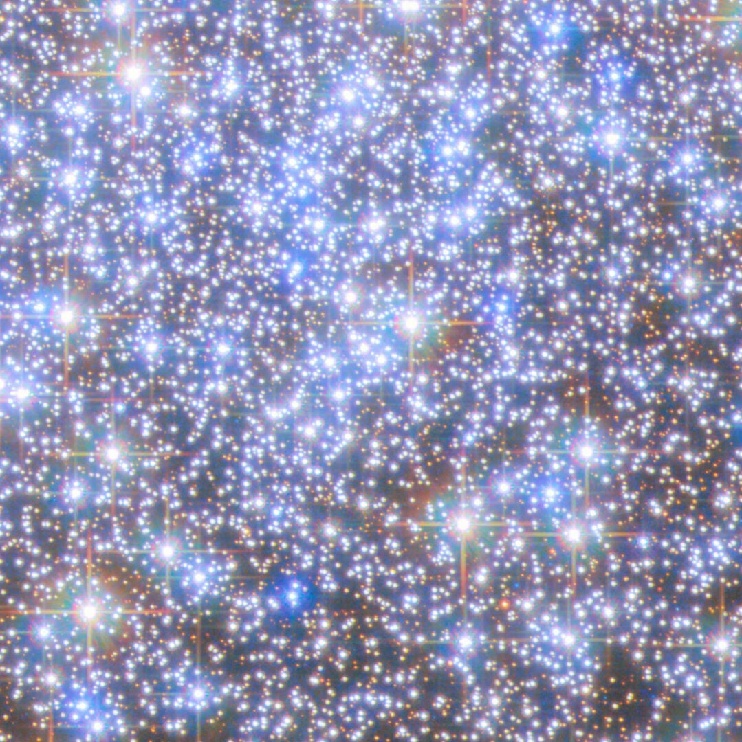 Young blue stars inside NGC 6723. Credit: ESA/Hubble & NASA, A. Sarajedini, G. Piotto