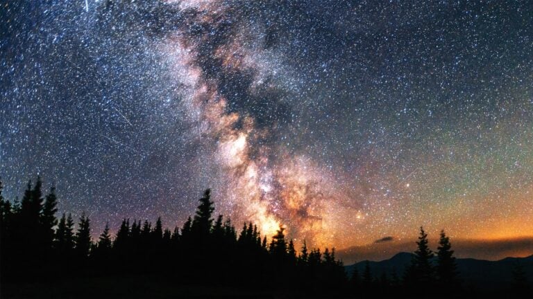How to Photograph the Milky Way: A Beginner's Guide to Astrophotography