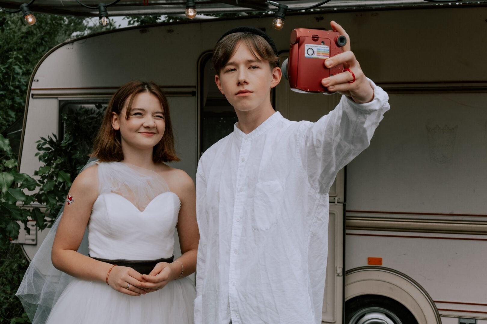 alternatives to hiring a wedding photographer