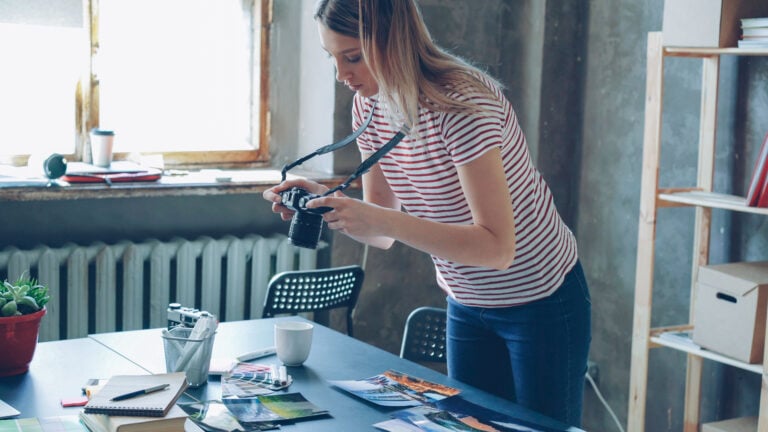 what does royalty-free mean