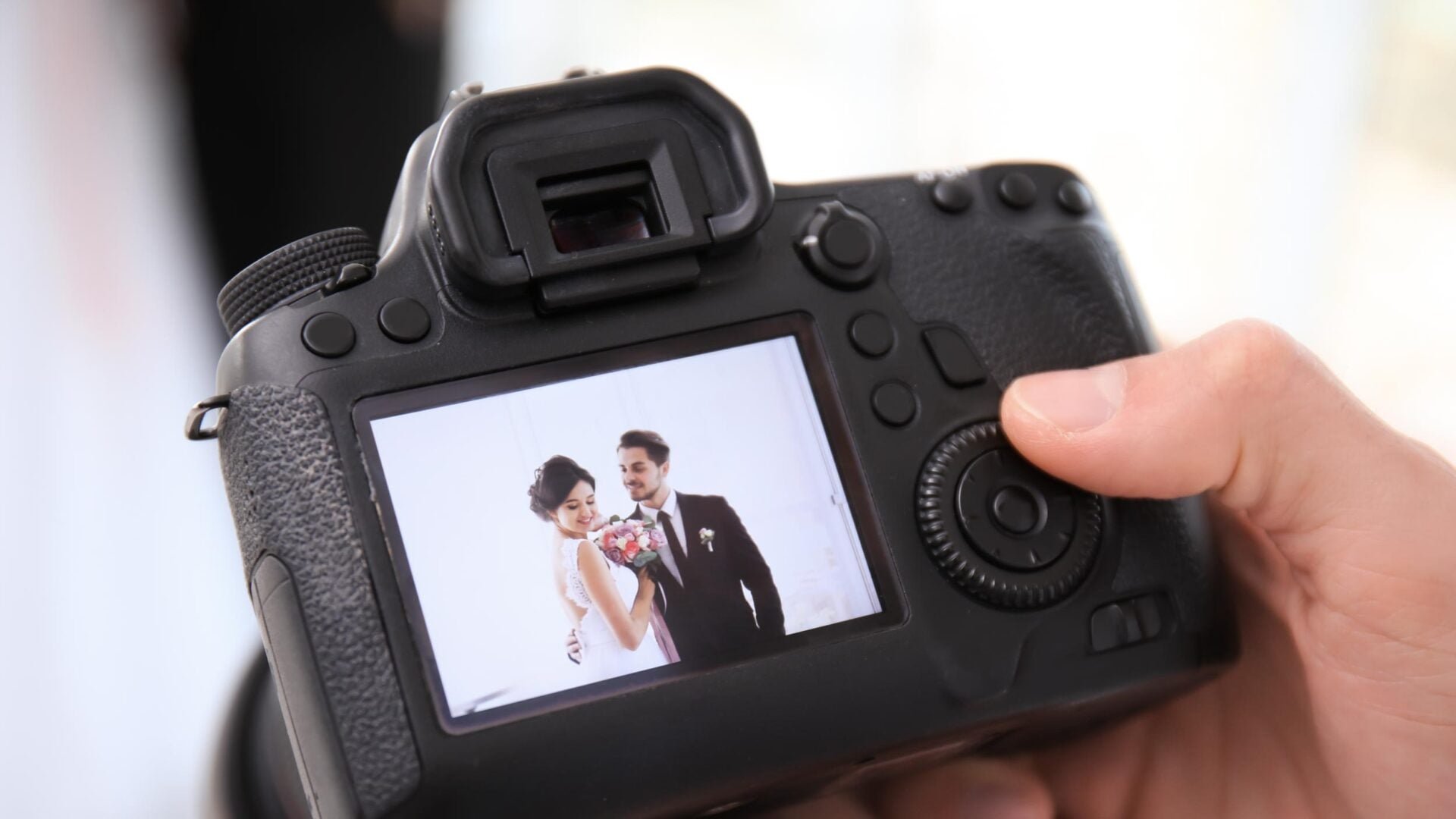 How to Become a Wedding Photographer in 2026: A Step-by-Step Guide