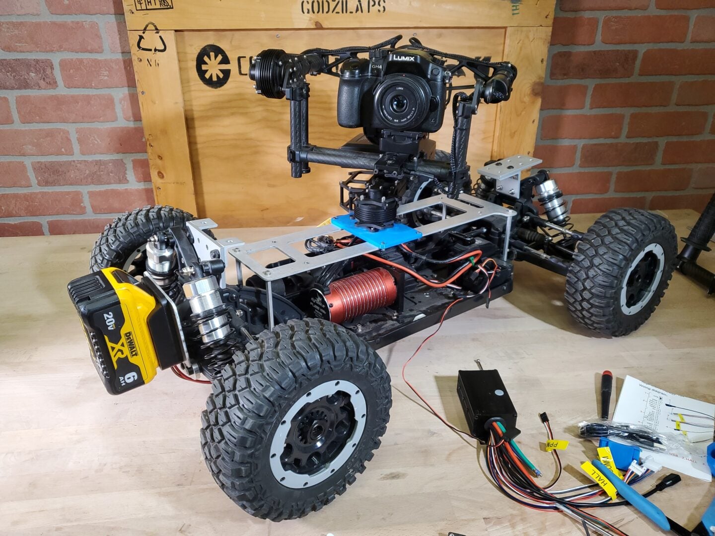 DIY chase camera rover