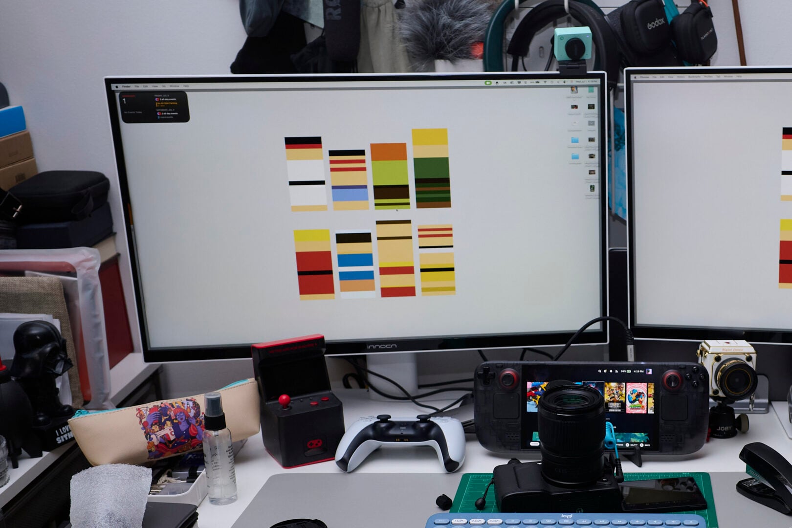 A desktop with two INNOCN 27-inch Professional Monitors (CB27U1)