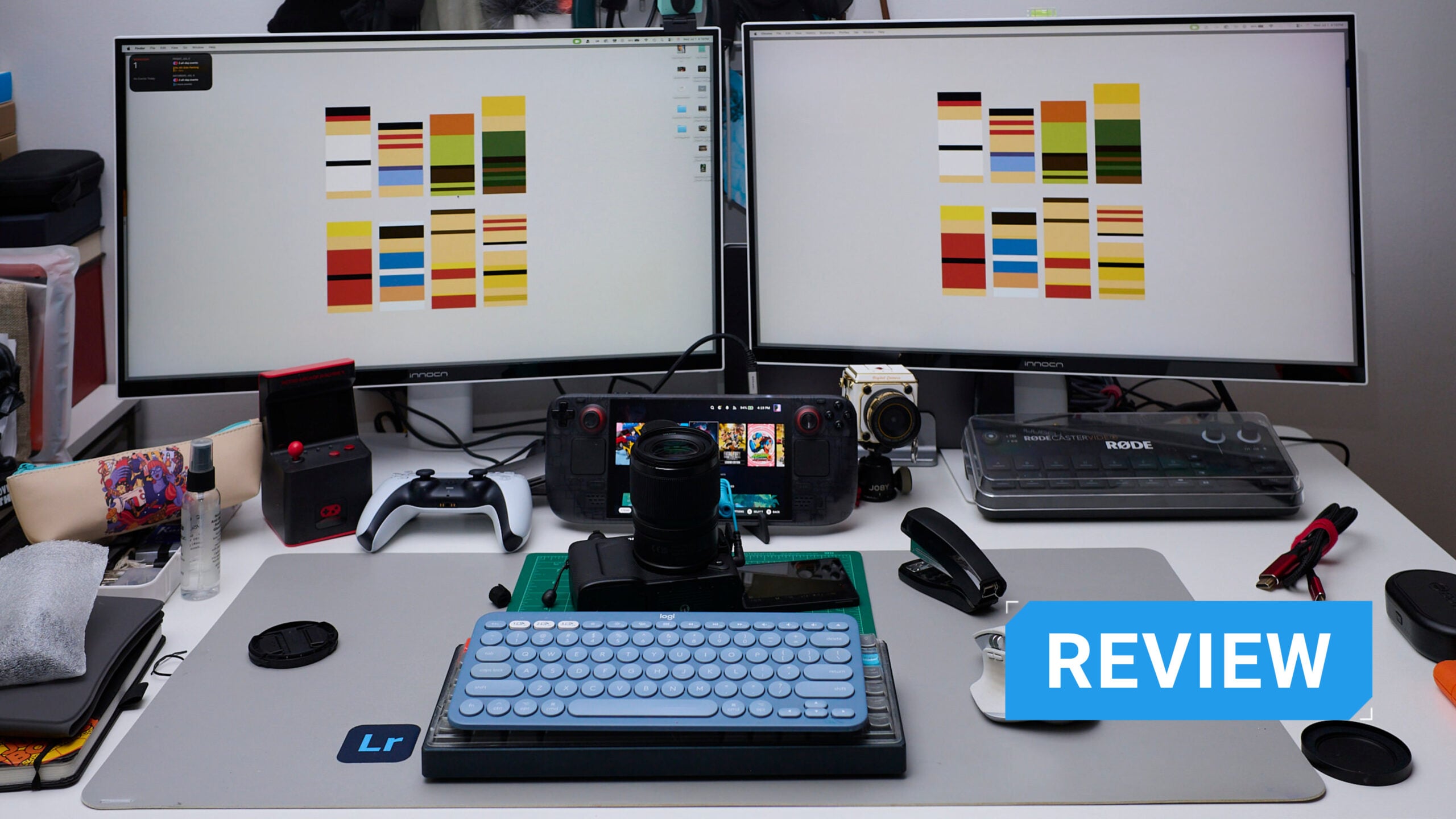 A desktop with two INNOCN 27-inch Professional Monitors (CB27U1)