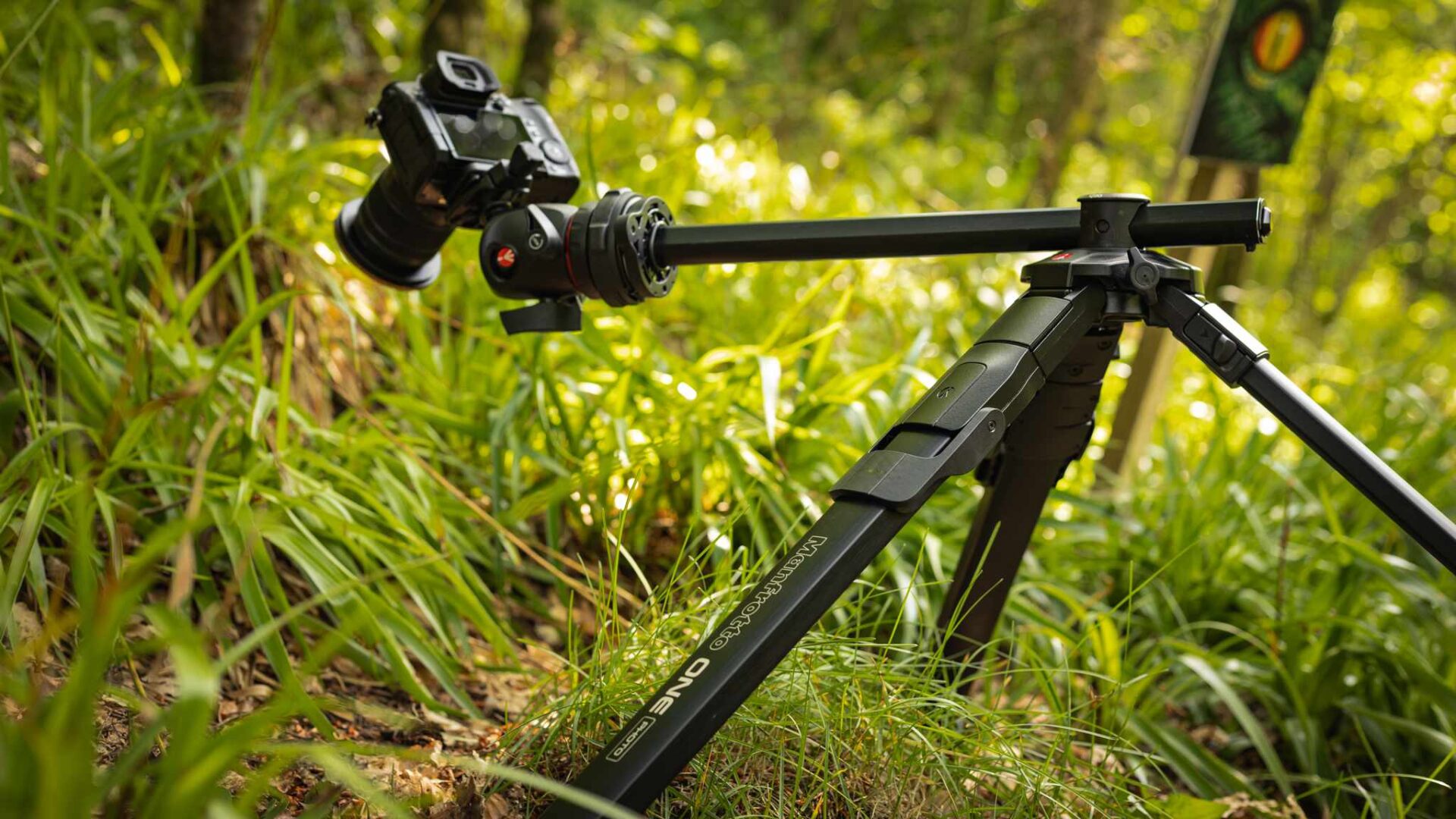 Manfrotto ONE Photo tripod horizontal centre column