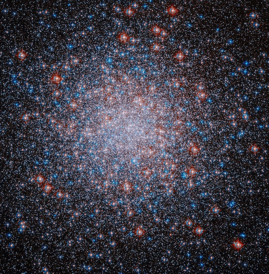 Hubble's new image of Messier 3. Credit: NASA, ESA, and A. Sarajedini (Florida Atlantic University); Processing: Gladys Kober (NASA/Catholic University of America)