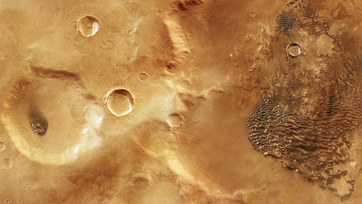 ESA's Mars Express captures metallic waves on Mars cover