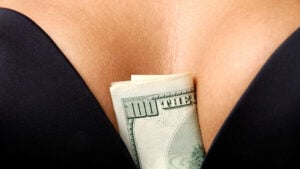 Should You Tip Your Photographer? A Guide to Photography Tipping Etiquette