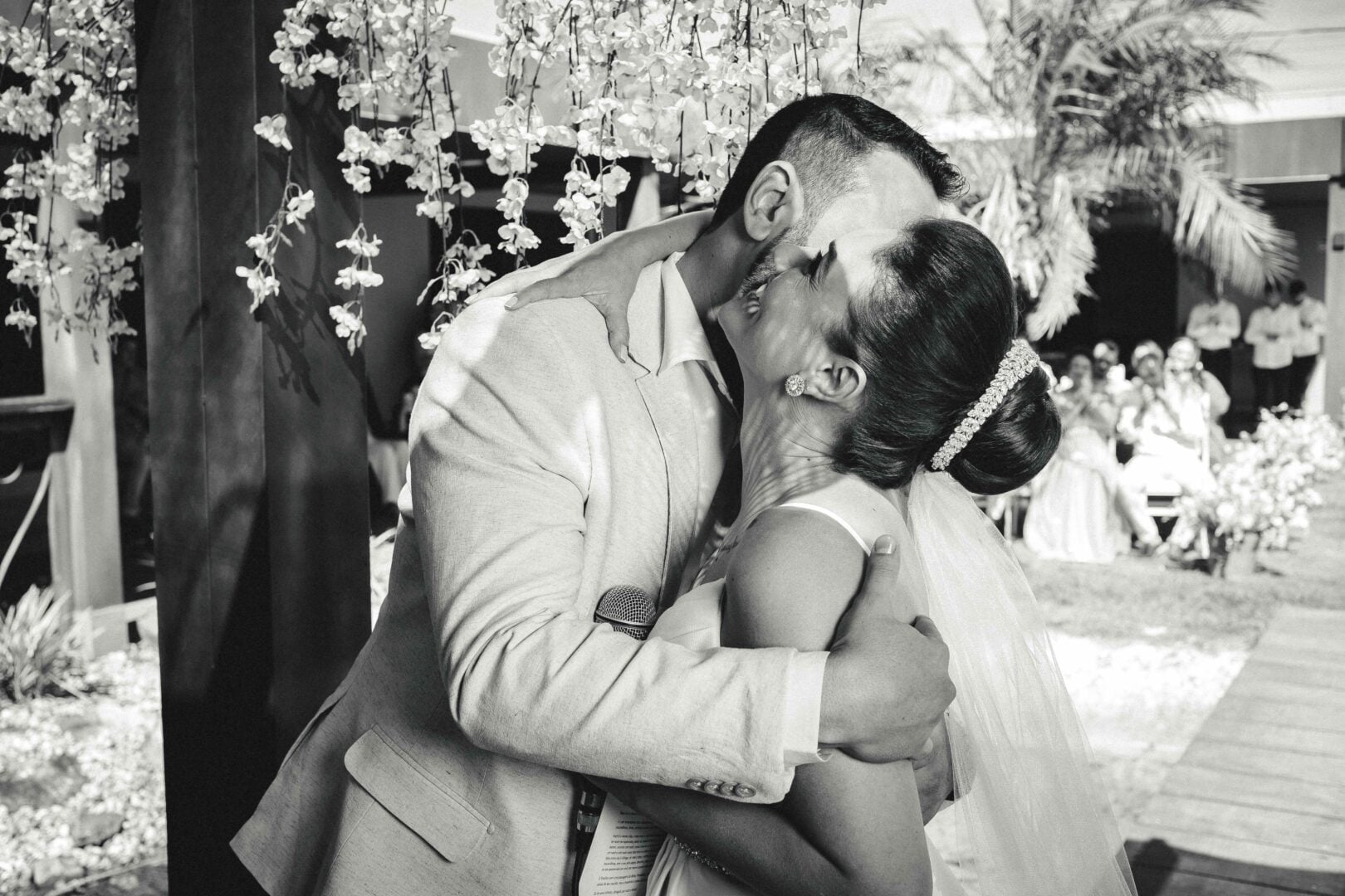 inexpensive wedding photographers