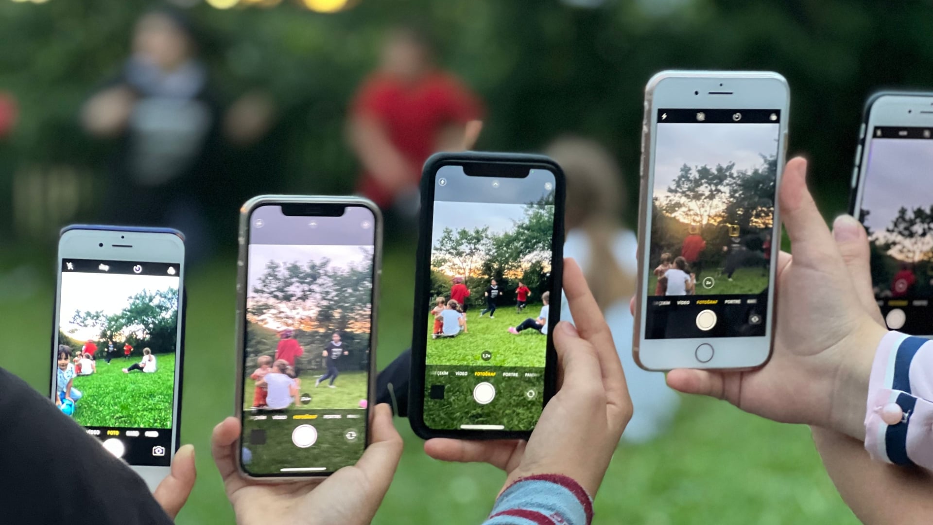 do iPhones shoot in RAW