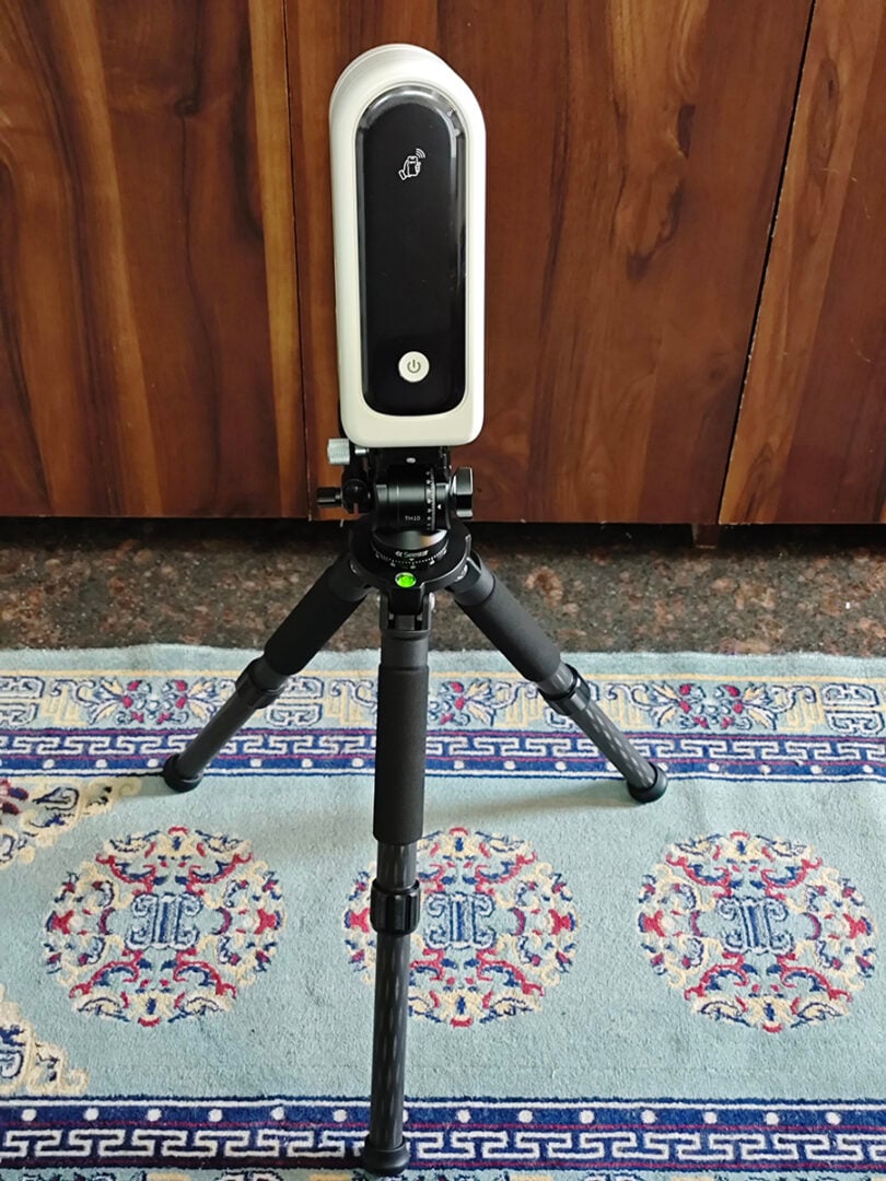 The S30 Pro is attached to the TH10 adjustable head on top of the TC20 tripod