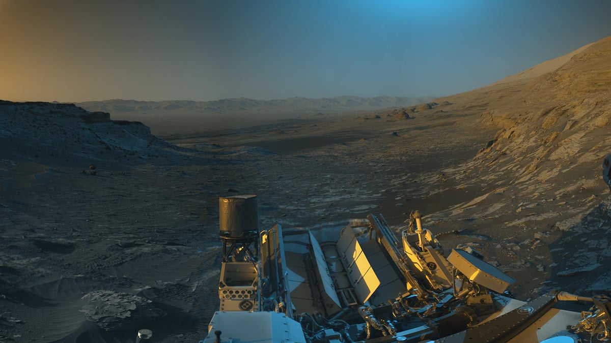 An earlier panorama from 2021 shows a similar colorization process. Credit: NASA/JPL-Caltech