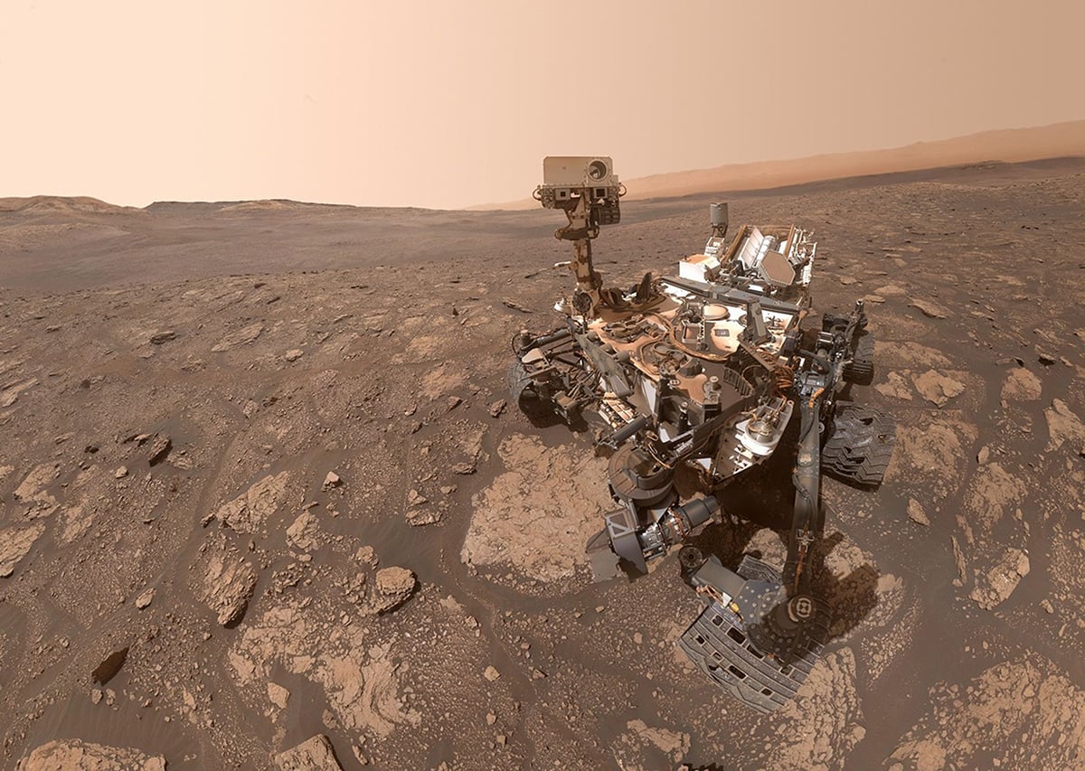 The Curiosity rover on Mars. Credit: NASA/JPL-Caltech
