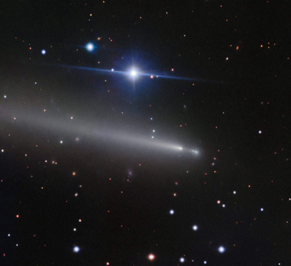 The shattered remains of comet C/2025 K1 appear in color in this image from Gemini North. Credit: International Gemini Observatory/NOIRLab/NSF/AURA/B. Bolin