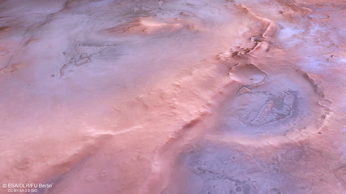 A view of Thyles Rupes from above. Credit: ESA/DLR/FU Berlin