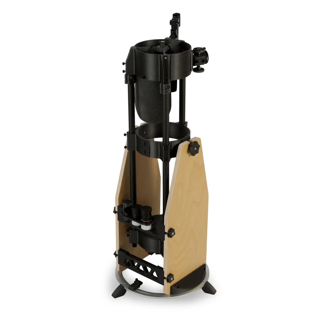 The complete telescope weighs just 5.5kg